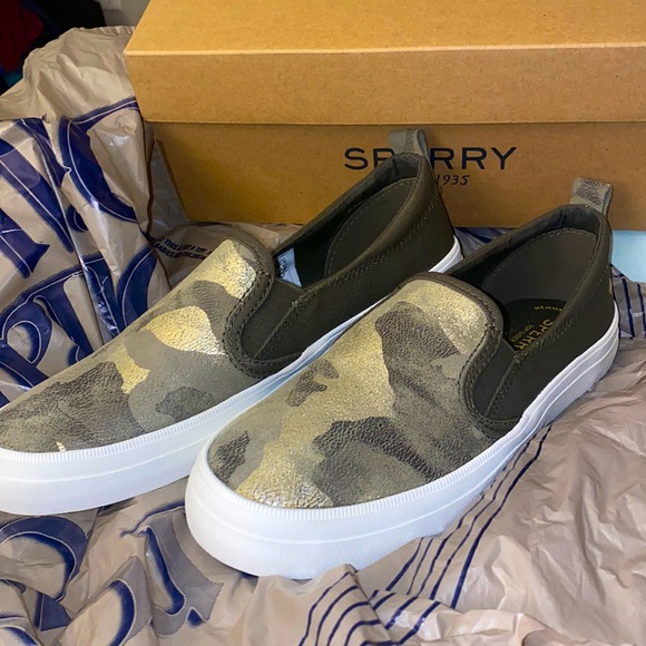 Sperry Shoes - Sperry Boat shoes woman’s size 8.5 m. *nwt